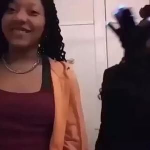 Meet your Posher, Issa